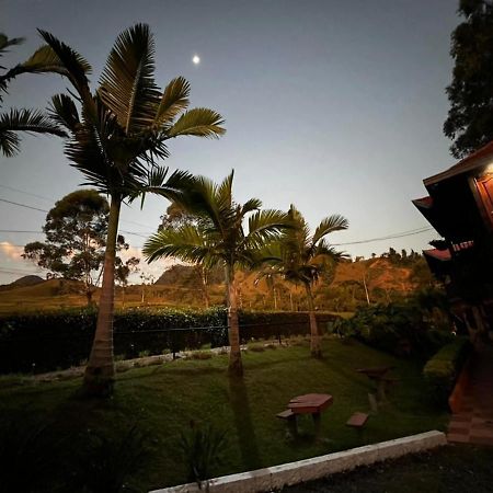 El Cielo Jardin Hotel Buitenkant foto